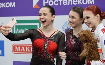 ОХУ-ын уран гулгагч Камила Валиева үндэсний тэмцээнд ялалт байгуулснаар, БЭЭЖИН 2022 олимпод оролцох эрхээ авлаа.